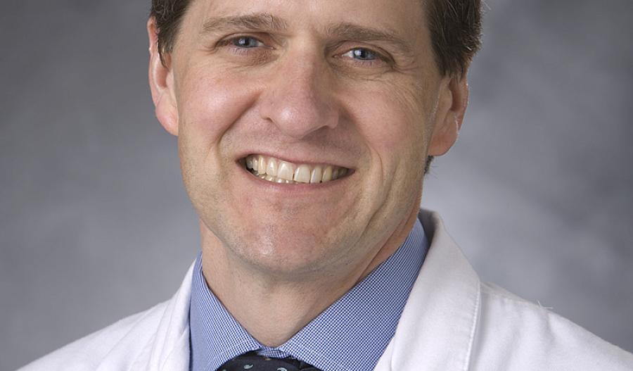 Foto del rostro del Dr. Vance Fowler